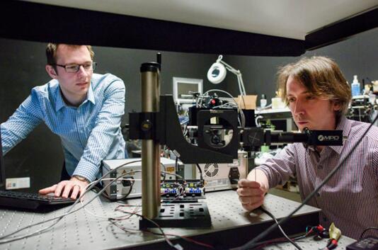 斯坦福大學(xué)開發(fā)出“視線”能拐彎的3D掃描儀 斯坦福大學(xué)開發(fā)出“視線”能拐彎的3D掃描儀