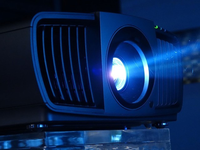 激光VS高亮LED 未來誰將成為市場主宰？ 