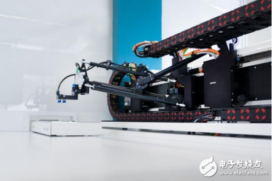 Manz亞智科技亞洲區(qū)銷售副總裁：深耕自動(dòng)化與激光應(yīng)用市場