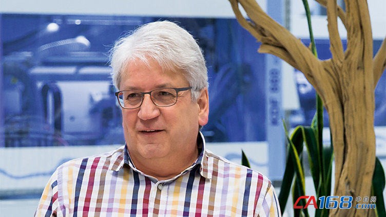 點擊打開原圖 https://www.pilz.com/imagecache/mam/pilz/images/im<em></em>port/01_Products_and_Solutions/H_references/fittosize__752_0_77f43c87ec6a0f41dae3089cc1d10157_f_press_dettling_bernd_kenext_homag_024_3c_2017_11_1000<em></em>x562-desktop-1517997261.jpg