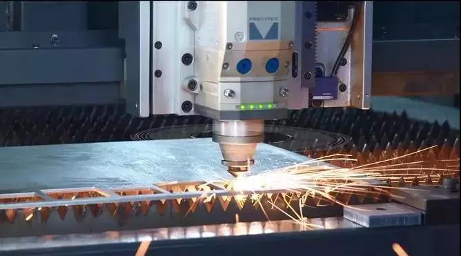 奔騰激光吳讓大：用激光技術把火箭飛船衛(wèi)星送上太空