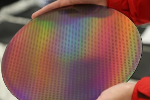 北汽新能源用固態(tài)激光雷達(dá)加持自動駕駛