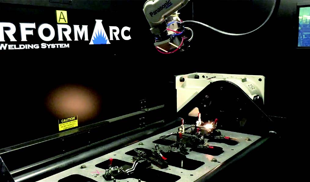 由于其熱源距離一定距離且下方的熔體區(qū)域高度集中，激光焊接就像魔術(shù)一樣。