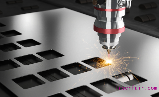 AL對于制造生產(chǎn)廢料過多的現(xiàn)象，激光焊縫跟蹤輕松搞定