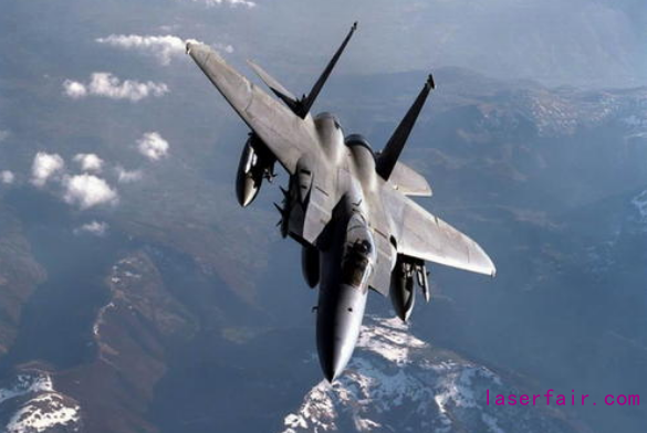 比核彈還厲害的女人，中美30年差距被她填平，外號激光女神