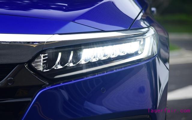 中型車銷量冠軍雅閣為什么賣得那么好？配置豐富是重點！