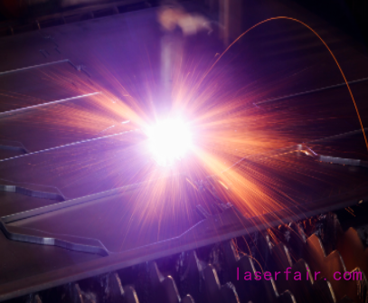 如何根據(jù)企業(yè)需求選擇激光切割機？