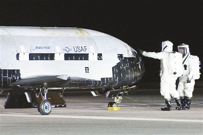 美：中國(guó)專家認(rèn)為未來不能靠航母 而是激光武器圖